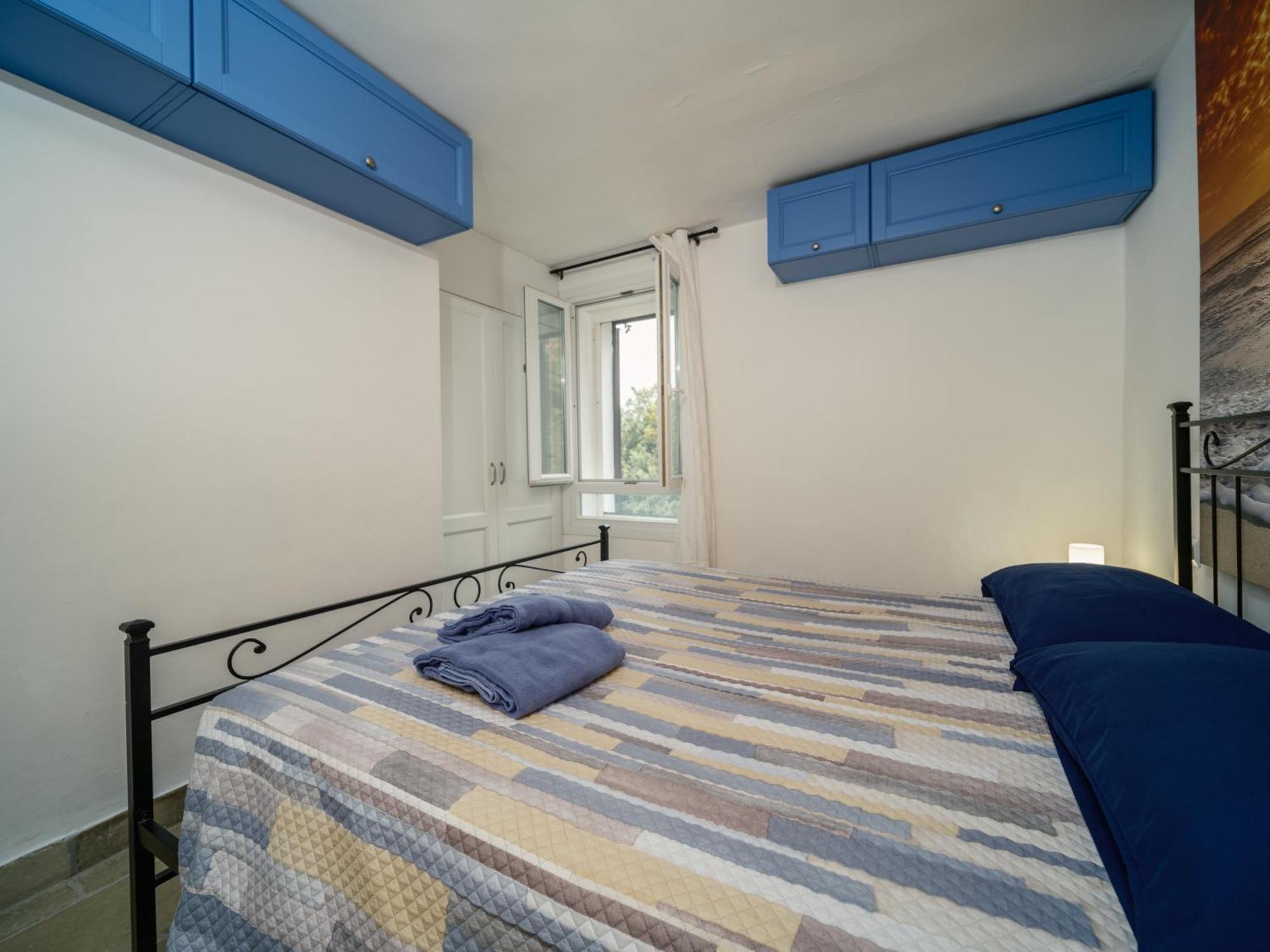 La Finestra Sul Mare - Antonella Apartment Вьесте Экстерьер фото